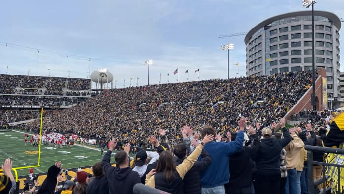 Team 218 Web Services North Liberty Iowa Kinnick Wave